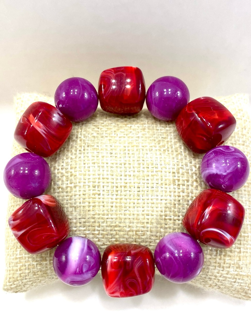 Chunky Red and Purple Marbled Faux Stone Geometric Bead Stretch Bracelet